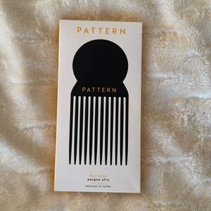 NWT Patterns Hair Pick